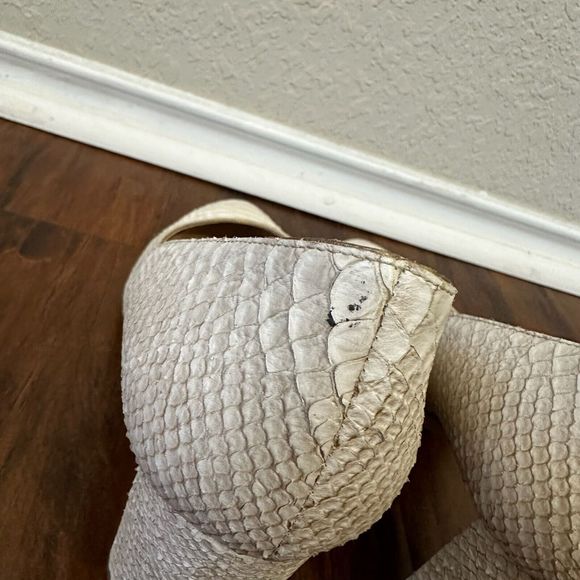 M. GEMI Lustro Snakeskin Pointed Toe Pump Heels Cream Leather - Picture 10 of 14